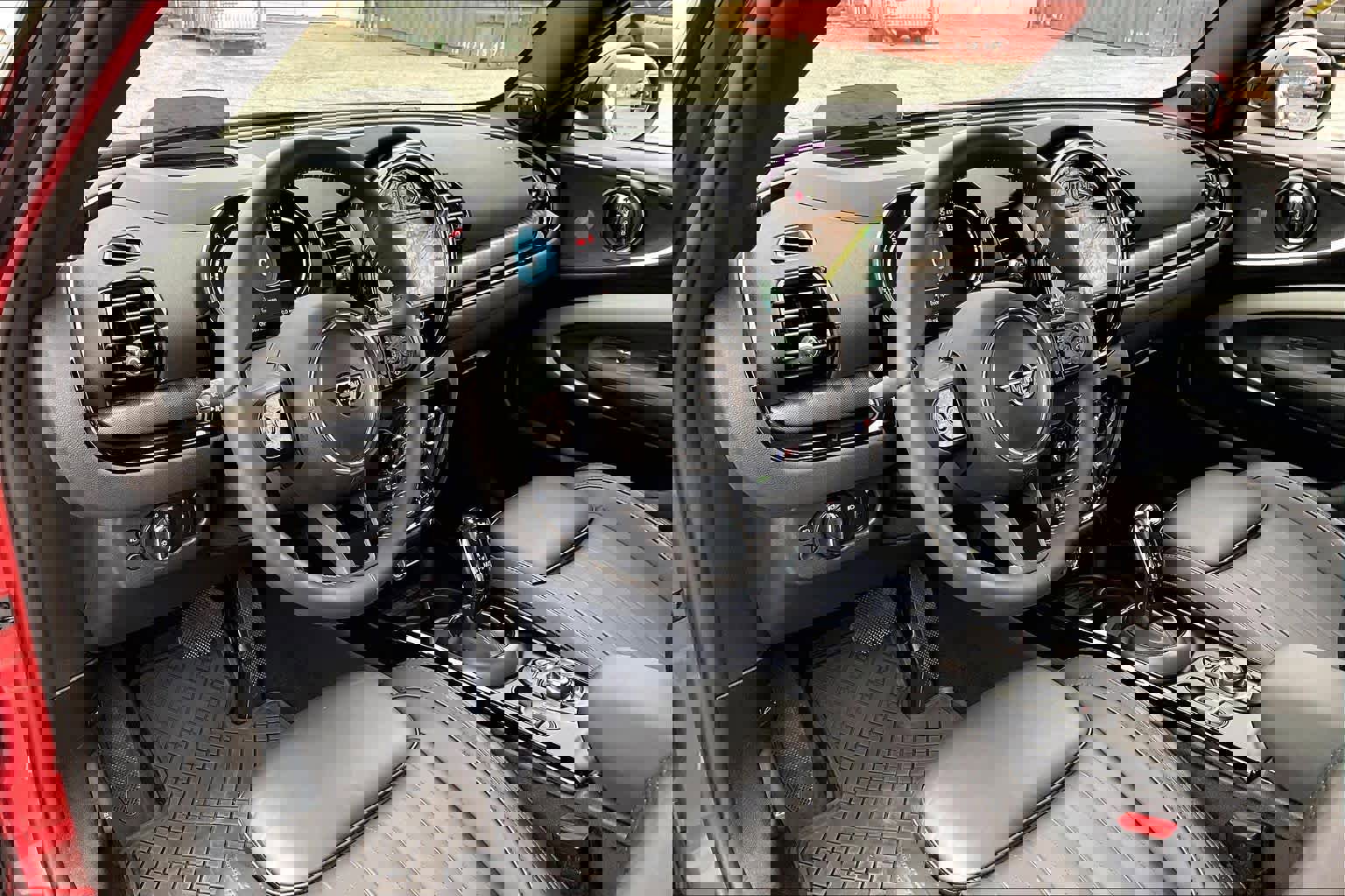 Used 2024 MINI Cooper Clubman S image 17