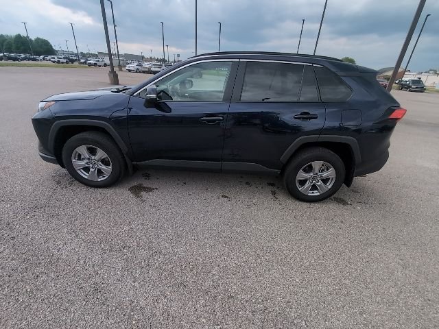Used 2025 Toyota RAV4 XLE w/ Convenience Package FWD image 9