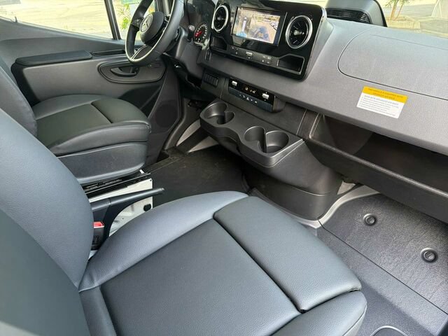 New 2026 Mercedes-Benz Sprinter 2500 image 15