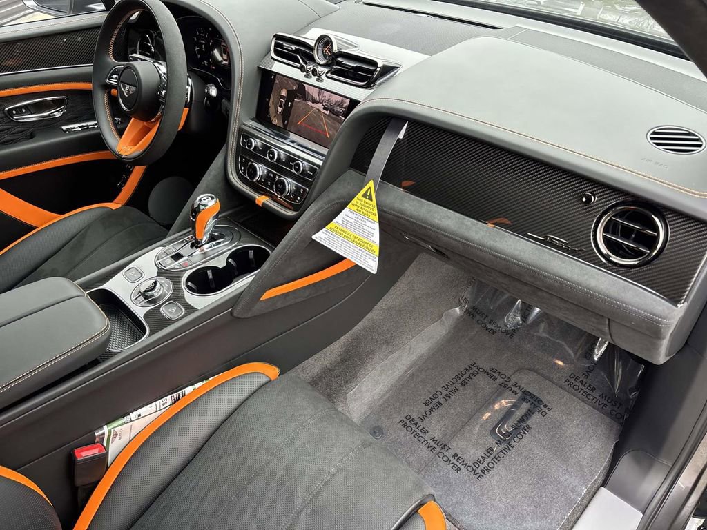New 2026 Bentley Bentayga Speed image 2