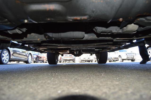 Used 2012 Nissan Frontier SL w/ Moonroof Pkg image 62