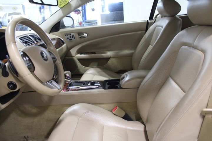 Used 2008 Jaguar XK Coupe image 26