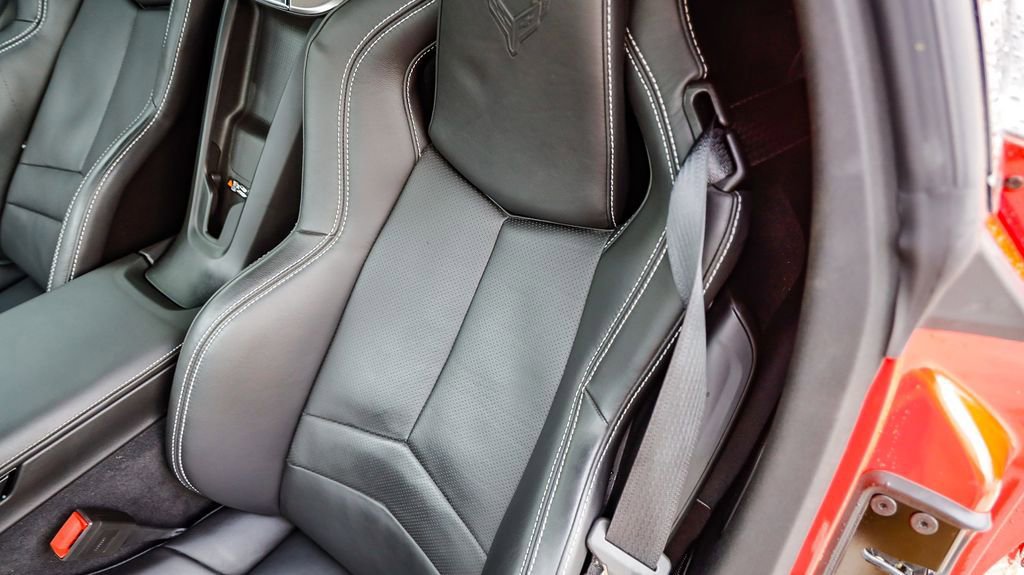 Used 2021 Chevrolet Corvette Stingray Preferred Conv w/ Z51 Performance Package image 24