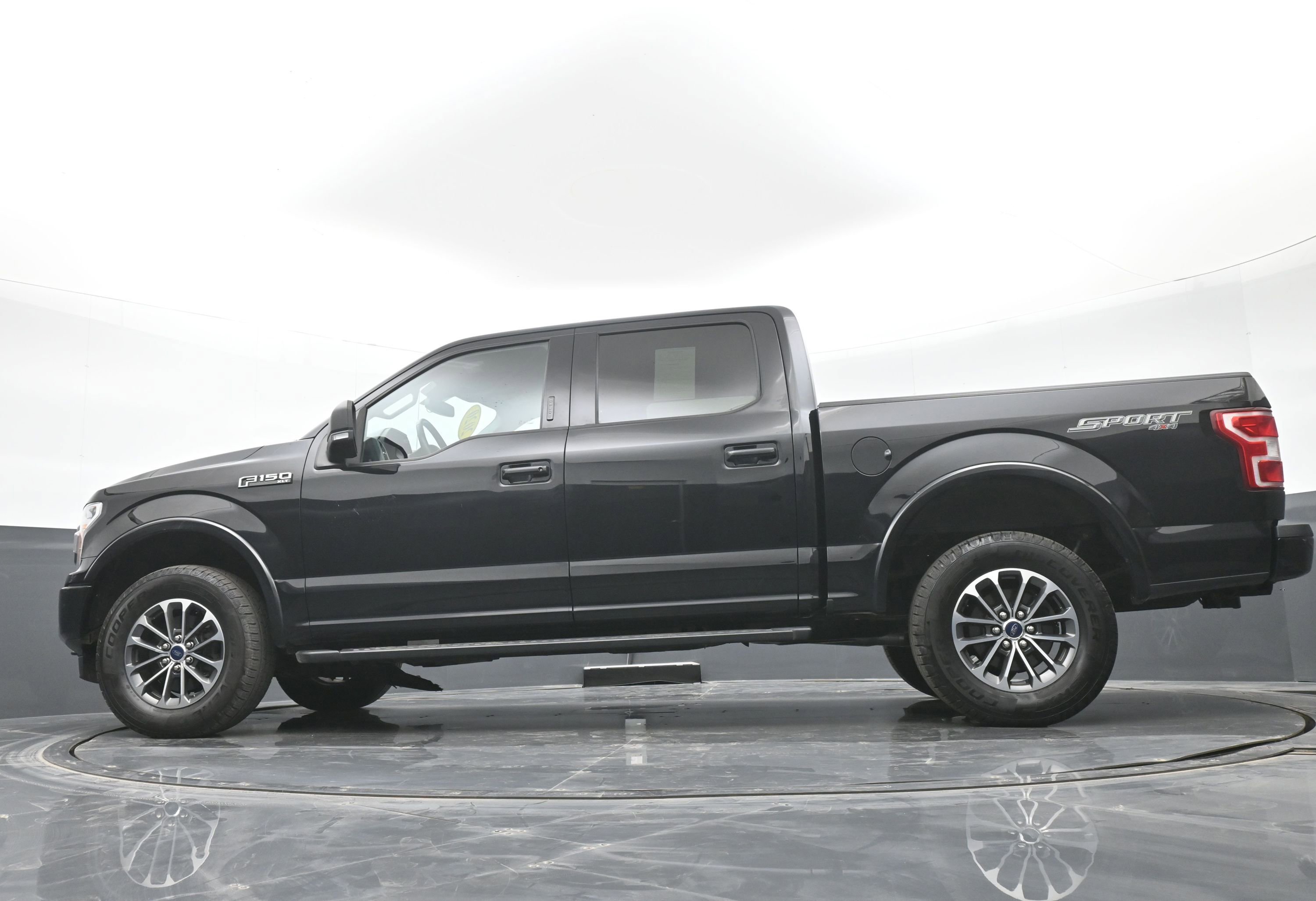 Used 2020 Ford F150 XLT w/ Equipment Group 302A Luxury AWD/4WD image 44