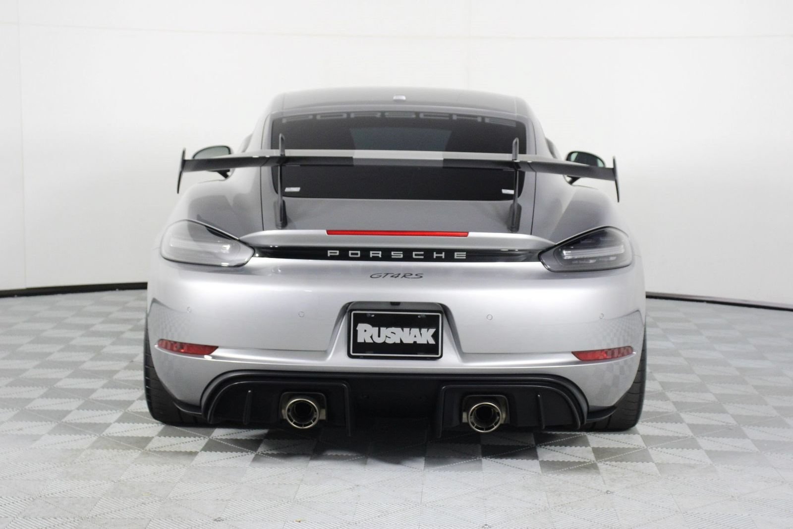 Certified 2025 Porsche 718 Cayman GT4 RS RWD image 6
