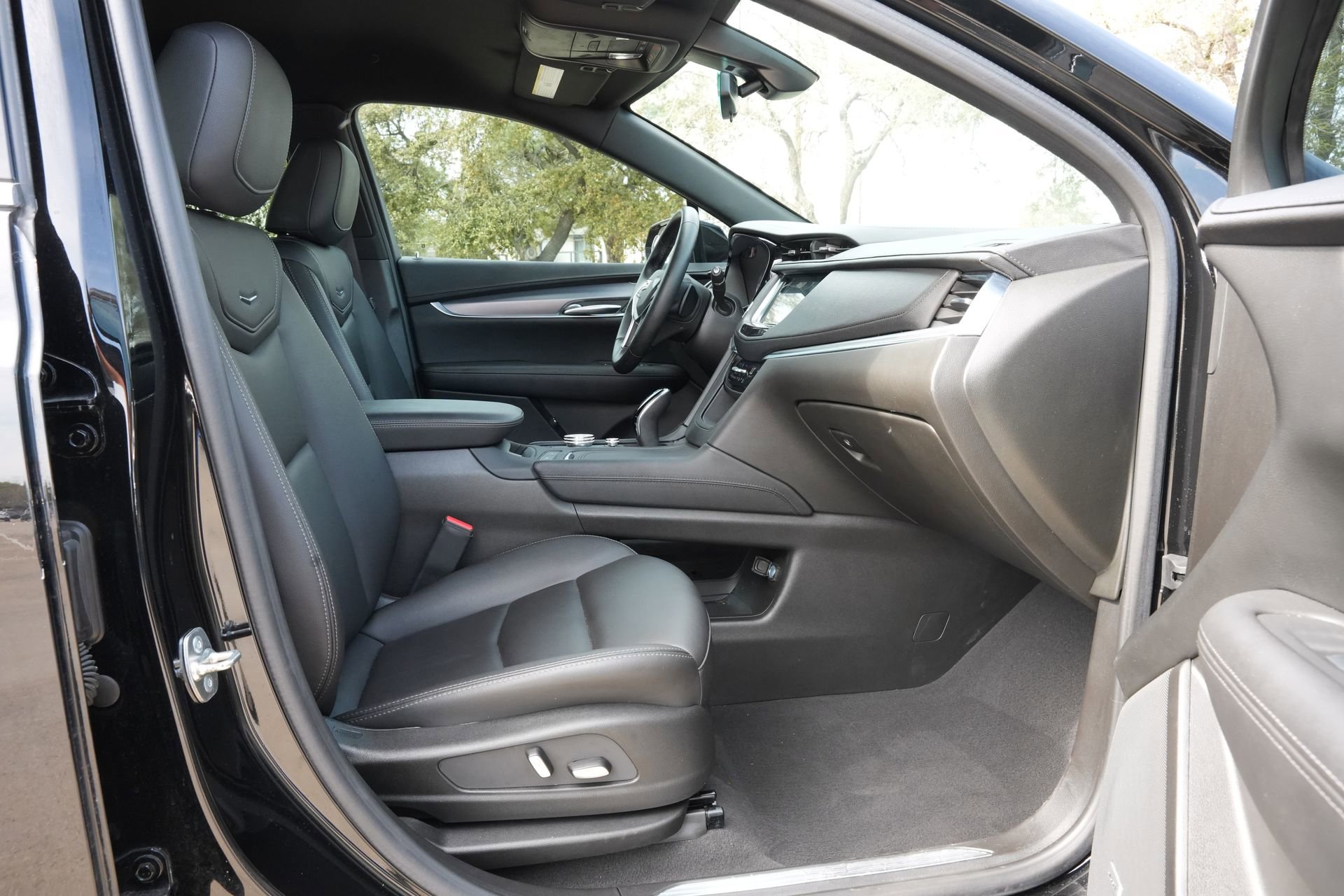 Certified 2024 Cadillac XT5 Luxury image 26