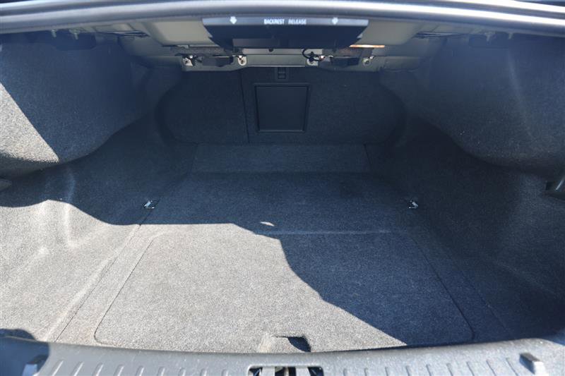 Used 2016 Volvo S60 T5 Premier w/ Convenience Package image 14