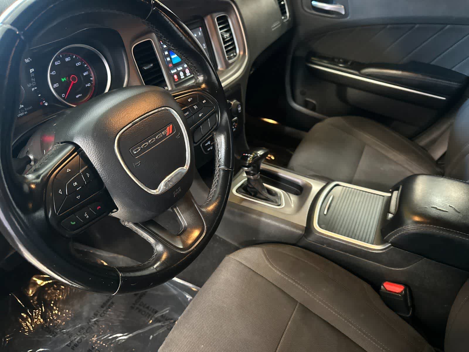 Used 2022 Dodge Charger SXT RWD image 12
