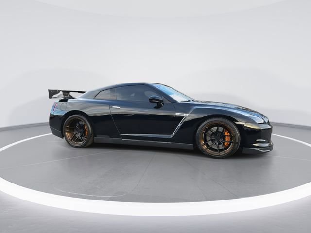 Used 2011 Nissan GT-R Premium image 9