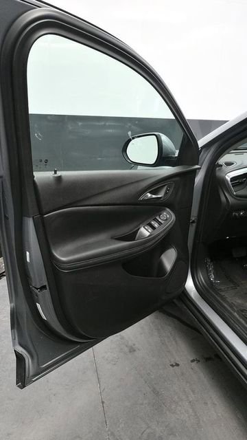 Used 2025 Buick Encore GX Preferred image 17