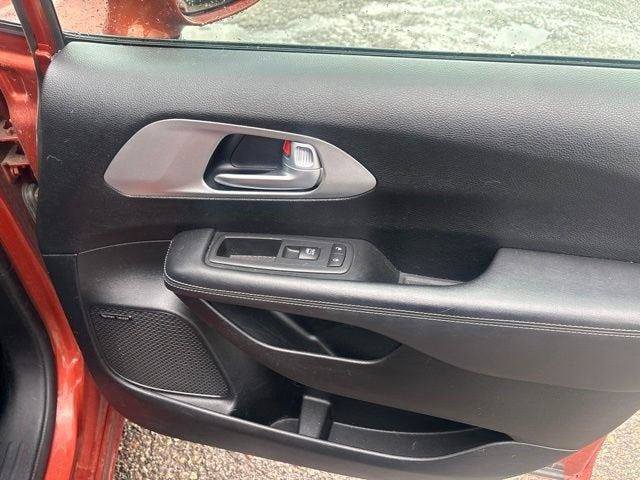 Used 2018 Chrysler Pacifica Touring-L Plus FWD image 17