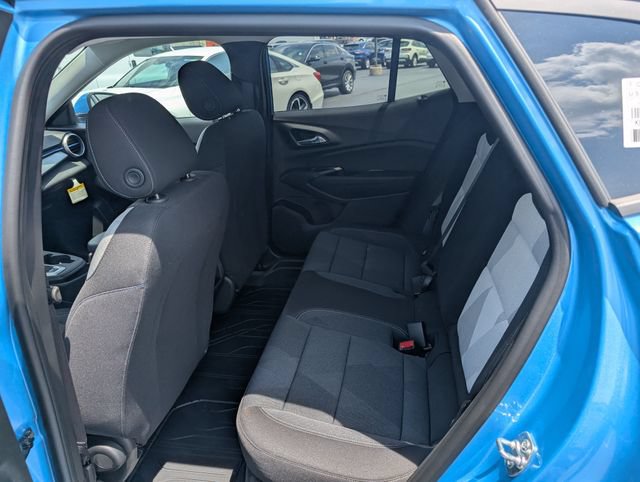 New 2026 Chevrolet Trax LS w/ LS Convenience Package FWD image 9