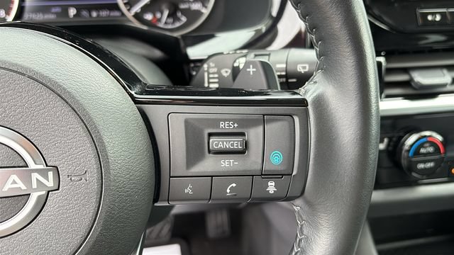 Certified 2024 Nissan Pathfinder SL AWD/4WD image 13