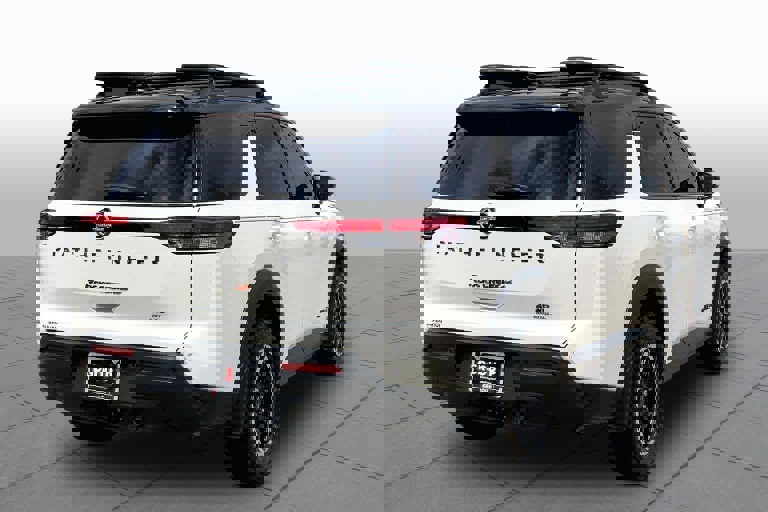 Used 2023 Nissan Pathfinder Rock Creek AWD/4WD image 12