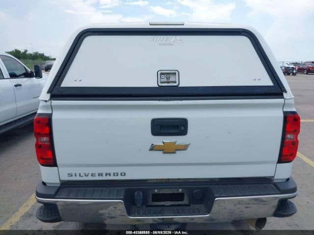 Used 2017 Chevrolet Silverado 3500 W/T AWD/4WD image 17