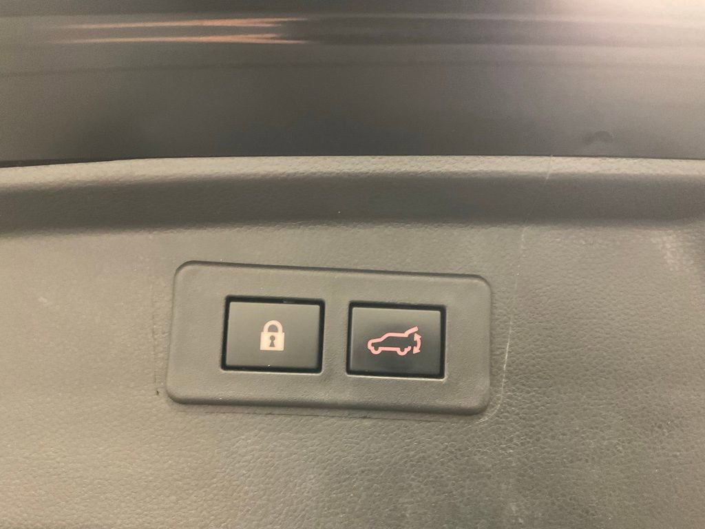 Certified 2025 Subaru Outback Limited AWD/4WD image 37