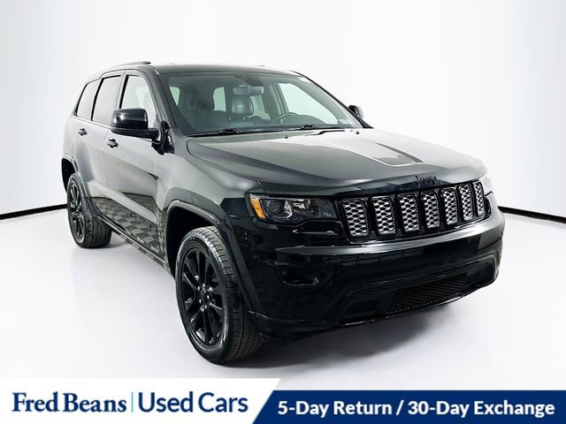 Used 2020 Jeep Grand Cherokee Altitude image 1