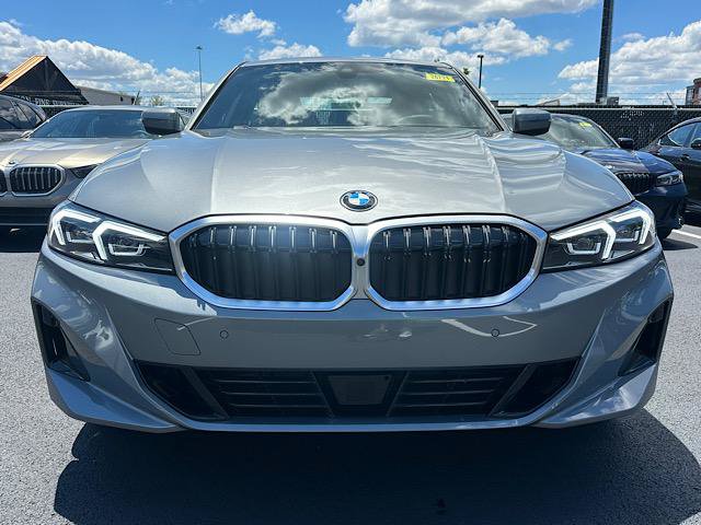 New 2026 BMW 330i xDrive Sedan w/ Premium Package AWD/4WD image 2