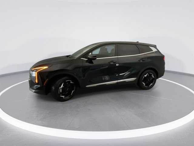 Used 2026 Kia Sportage EX FWD image 2