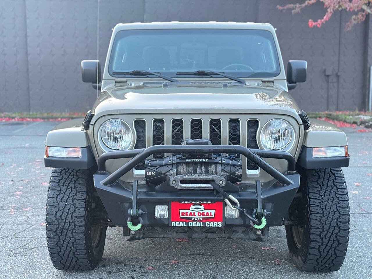 Used 2020 Jeep Gladiator Overland w/ Cold Weather Group AWD/4WD image 6