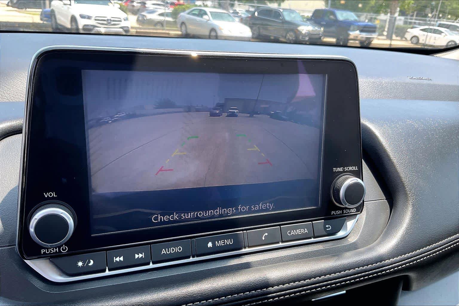 Used 2024 Nissan Rogue SV FWD image 28