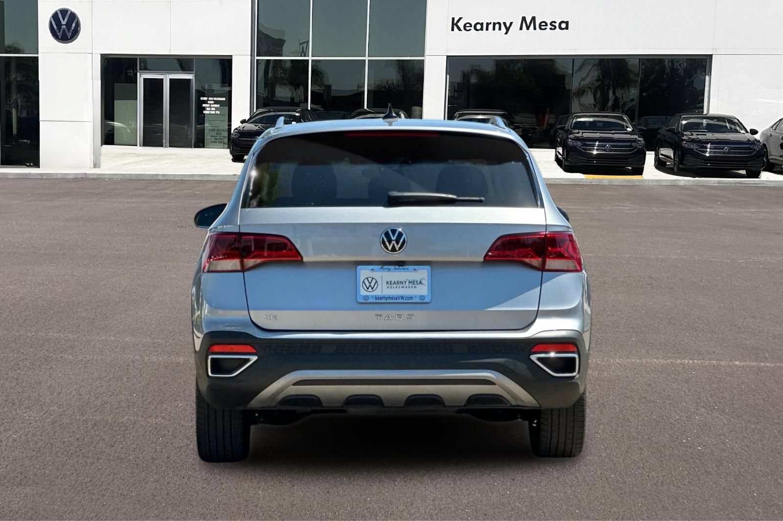 Used 2023 Volkswagen Taos SE FWD image 5