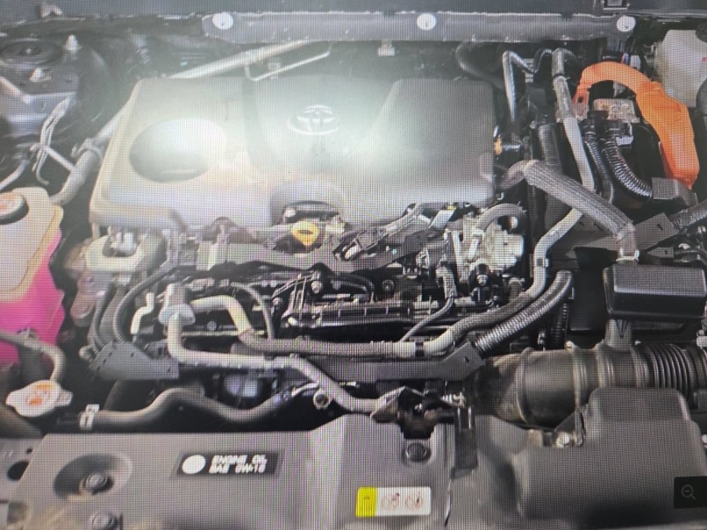 Used 2024 Toyota RAV4 LE AWD/4WD image 17