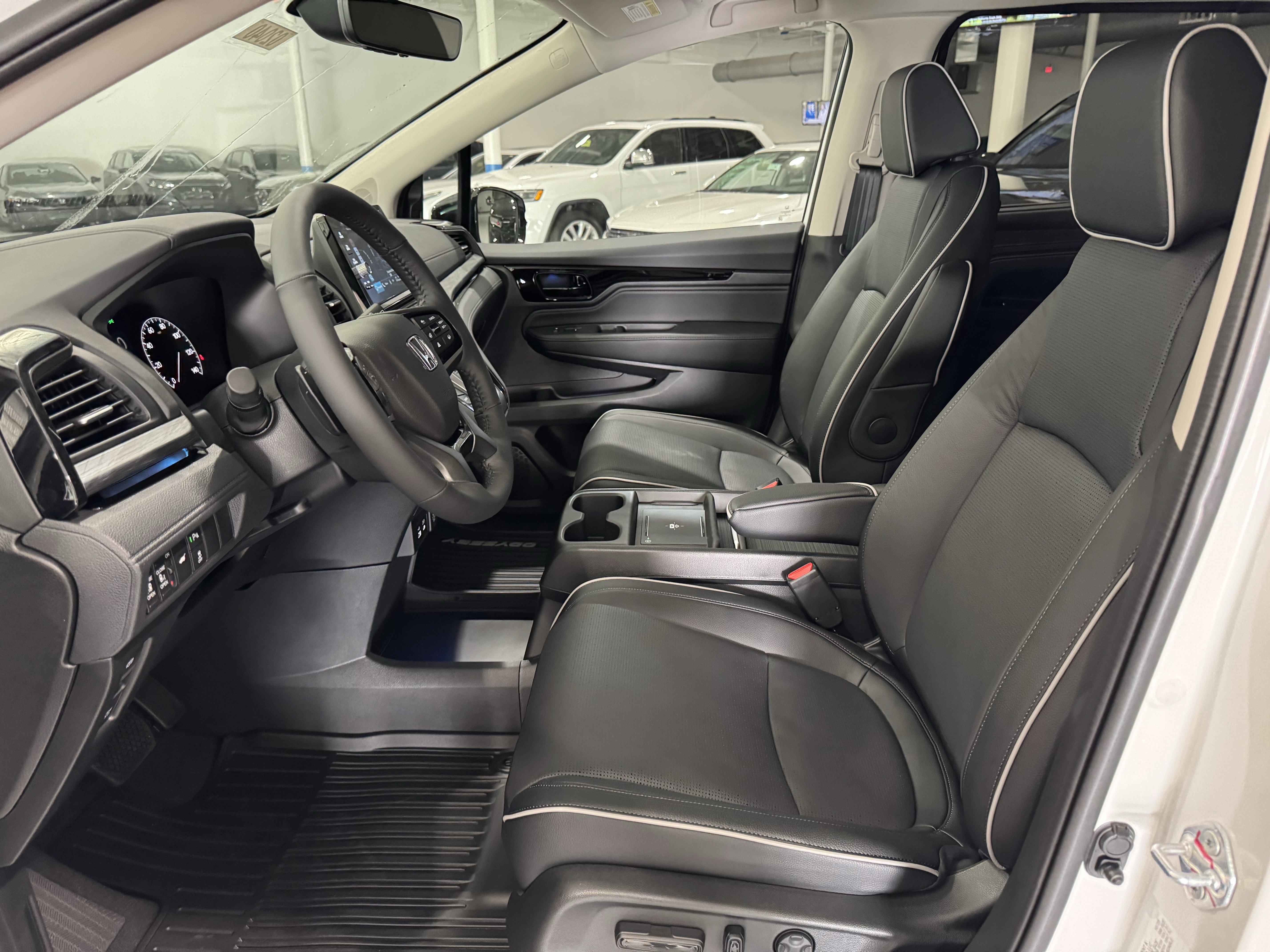 New 2026 Honda Odyssey Elite image 4