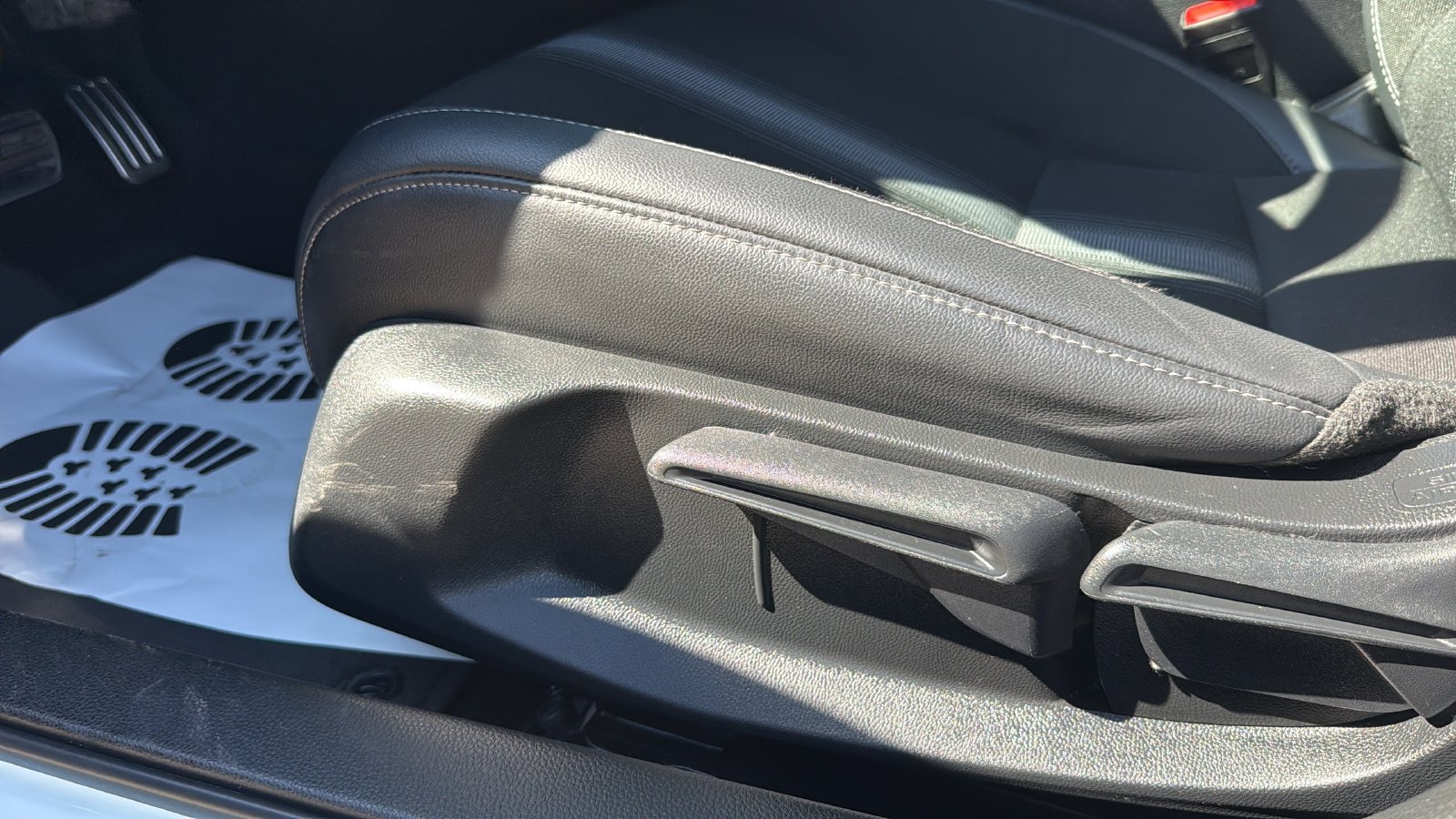 Used 2023 Honda Civic Sport image 10