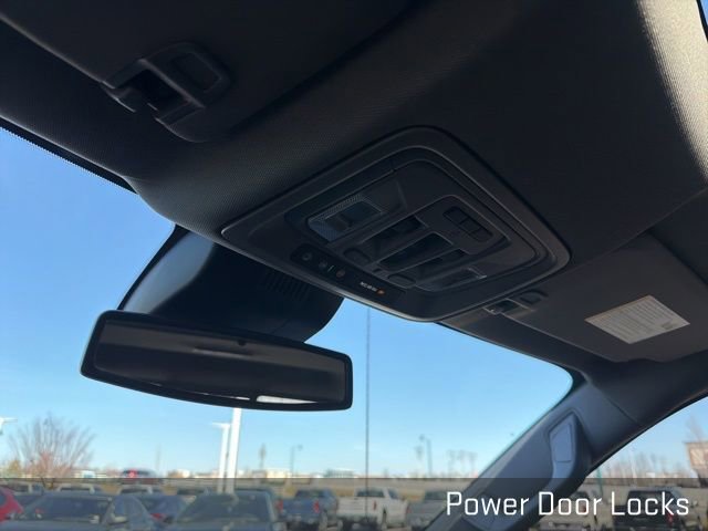 Used 2025 GMC Sierra 1500 SLT w/ SLT Premium Plus Package image 38