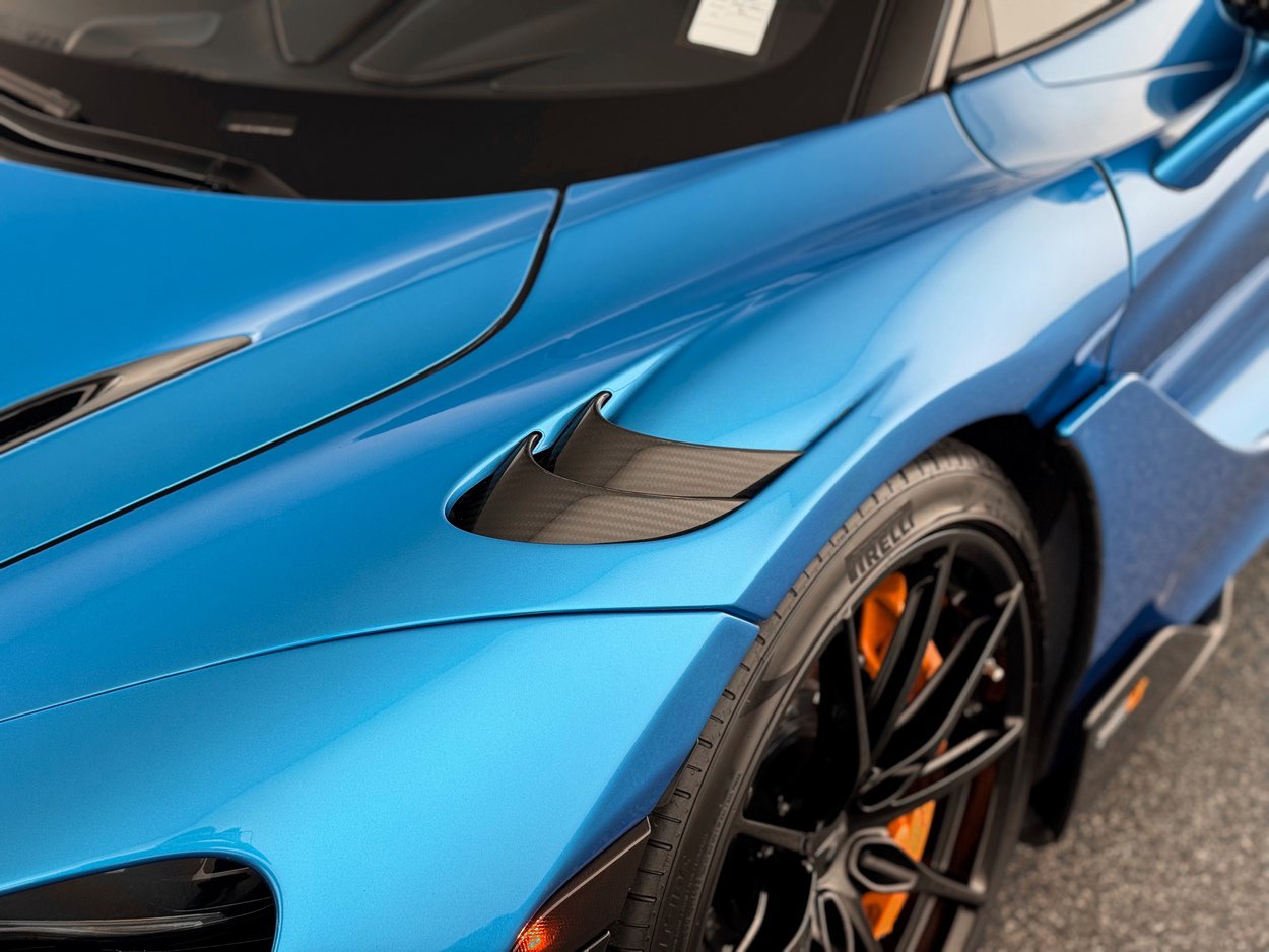 Used 2022 McLaren 765LT image 42