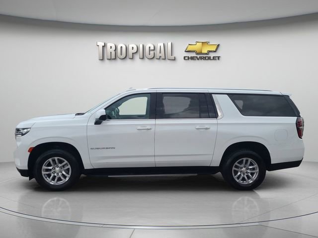 Used 2023 Chevrolet Suburban LT AWD/4WD image 2