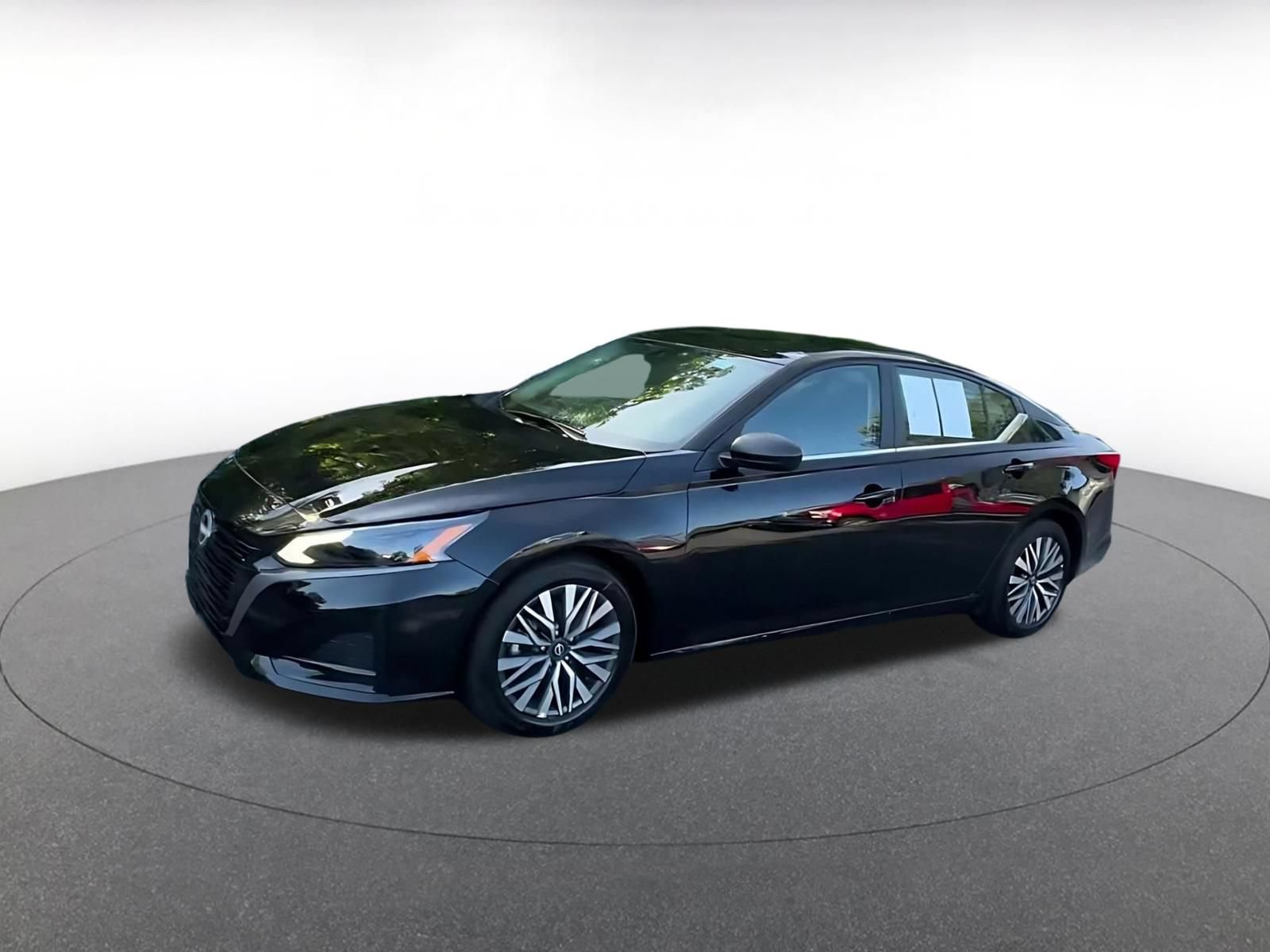 Used 2026 Nissan Altima 2.5 SV FWD image 7