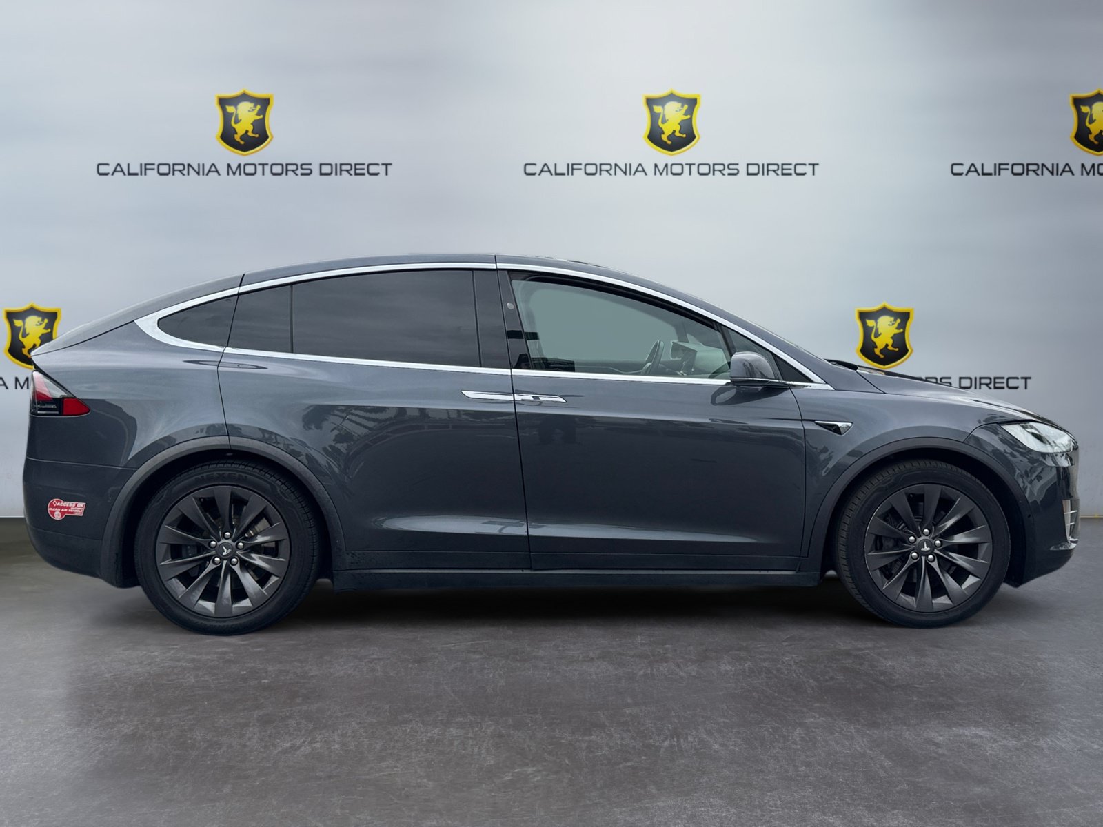 Used 2018 Tesla Model X 75D AWD/4WD image 6