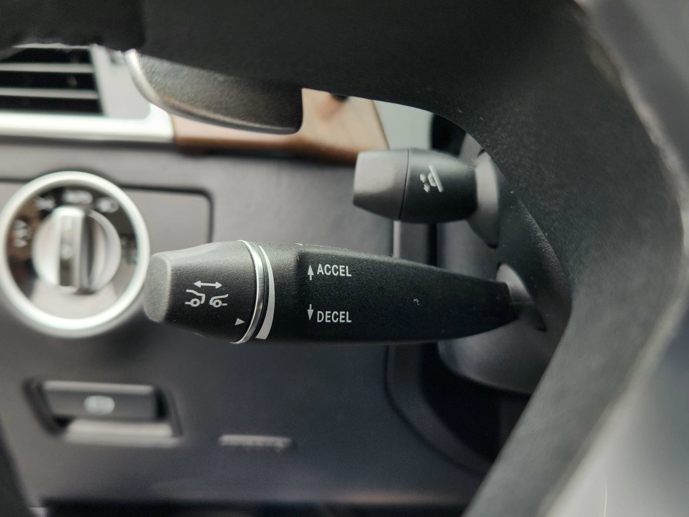 Used 2014 Mercedes-Benz GL 63 AMG 4MATIC w/ Accessory Chrome Package image 11