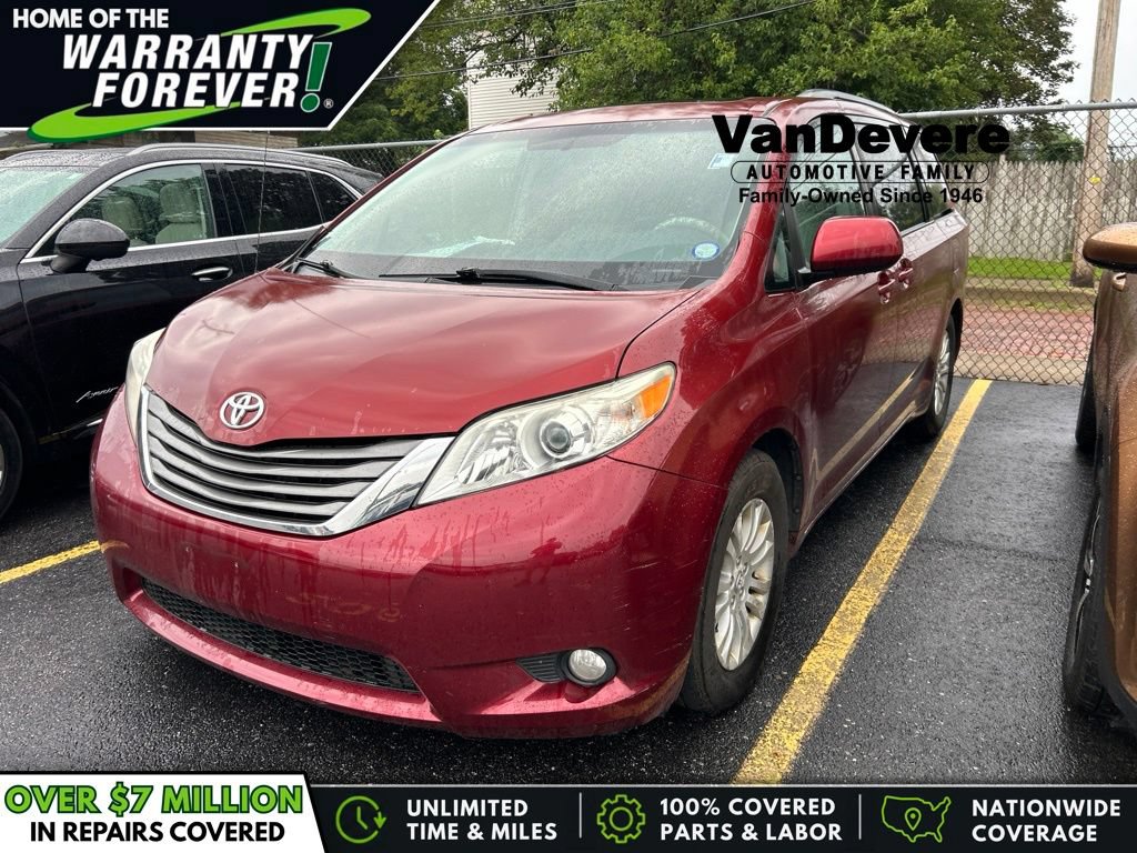 Used 2012 Toyota Sienna XLE w/ Entertainment Pkg FWD image 1
