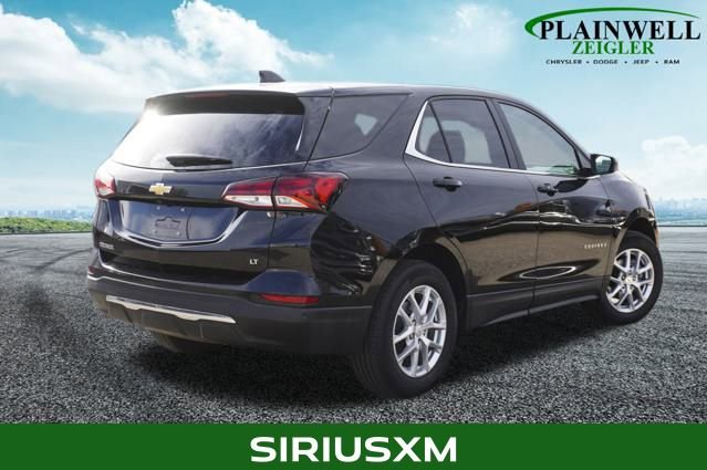 Used 2024 Chevrolet Equinox LT image 3
