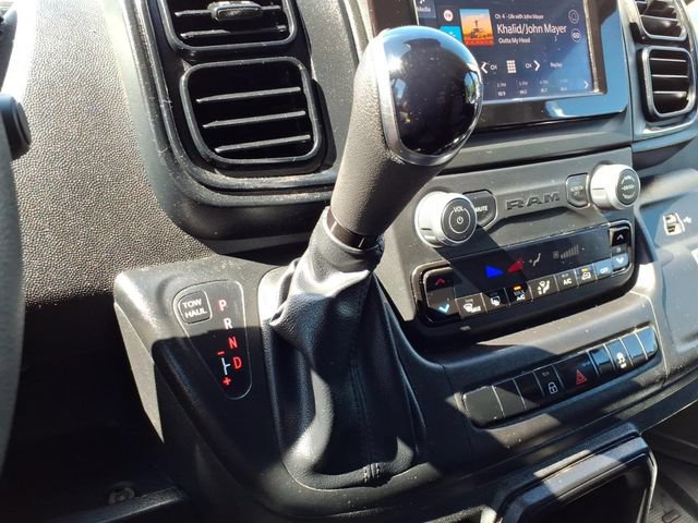 Used 2025 RAM ProMaster 2500 w/ Convenience Group FWD image 19