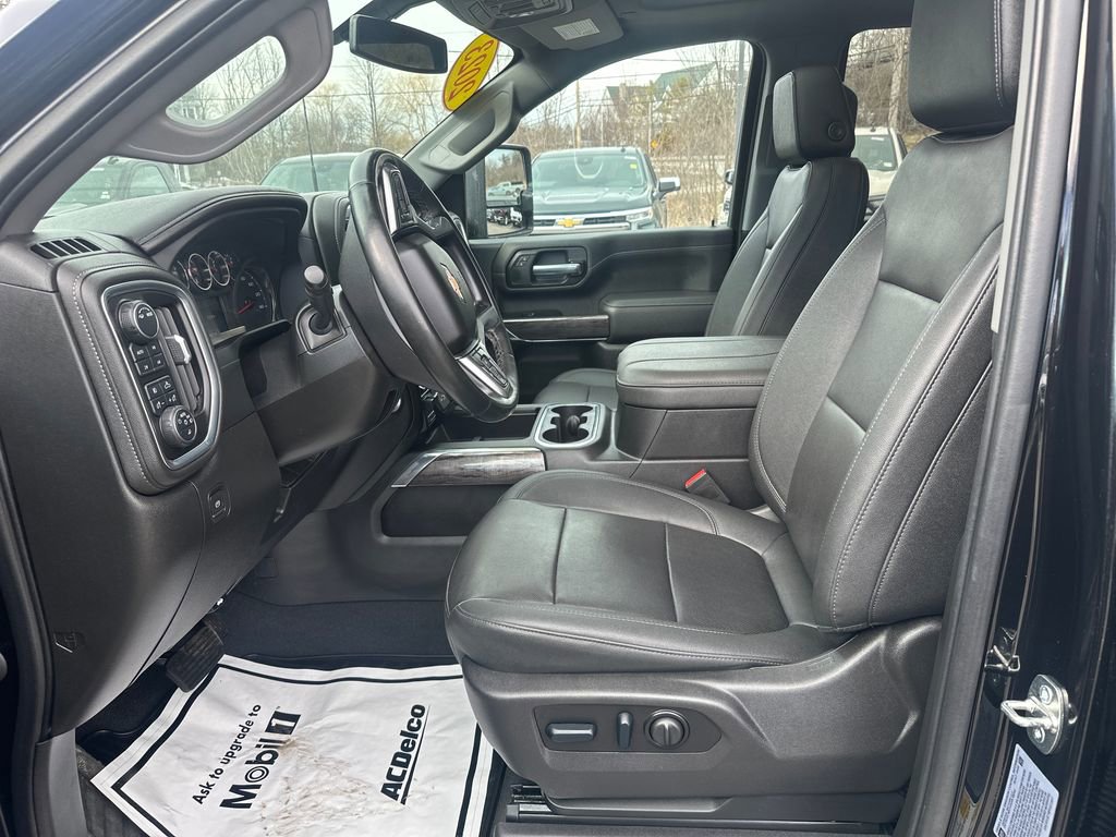 Used 2023 Chevrolet Silverado 3500 LTZ w/ LTZ Plus Package image 9