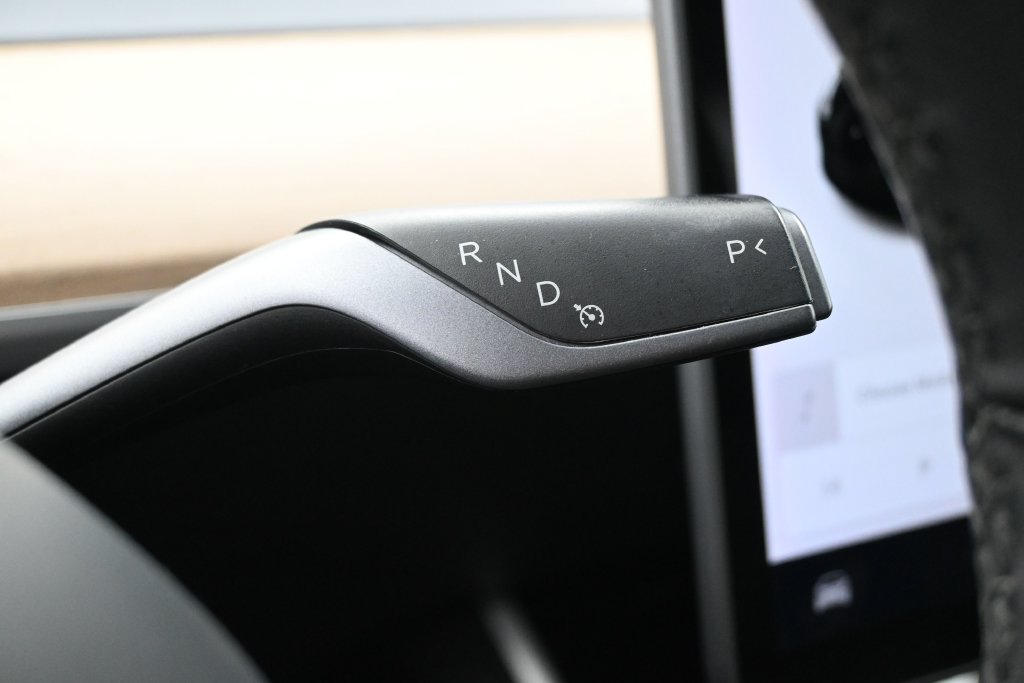 Used 2018 Tesla Model 3 Mid Range RWD image 19