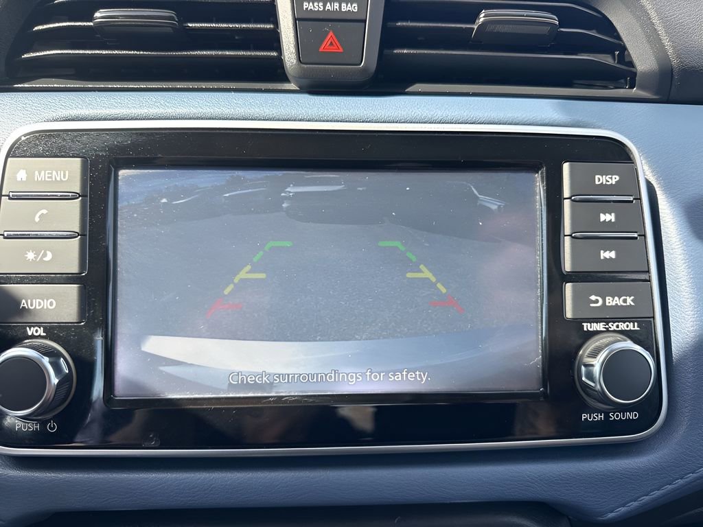 Used 2025 Nissan Versa SV image 17