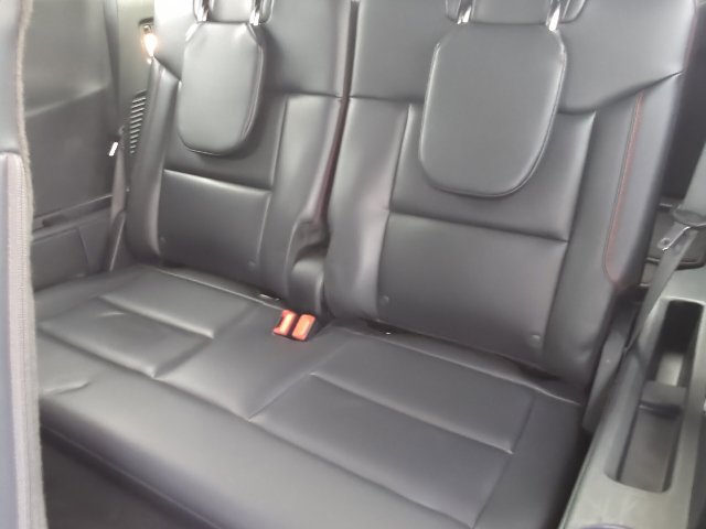Used 2026 Ford Explorer ST-Line w/ ST-Line Street Pack AWD/4WD image 26