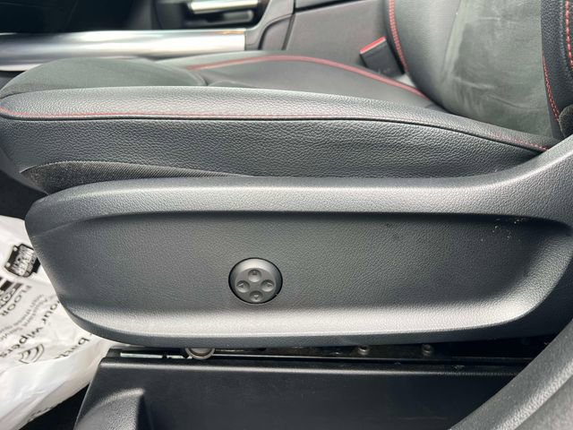 Used 2025 Mercedes-Benz GLA 250 4MATIC image 23