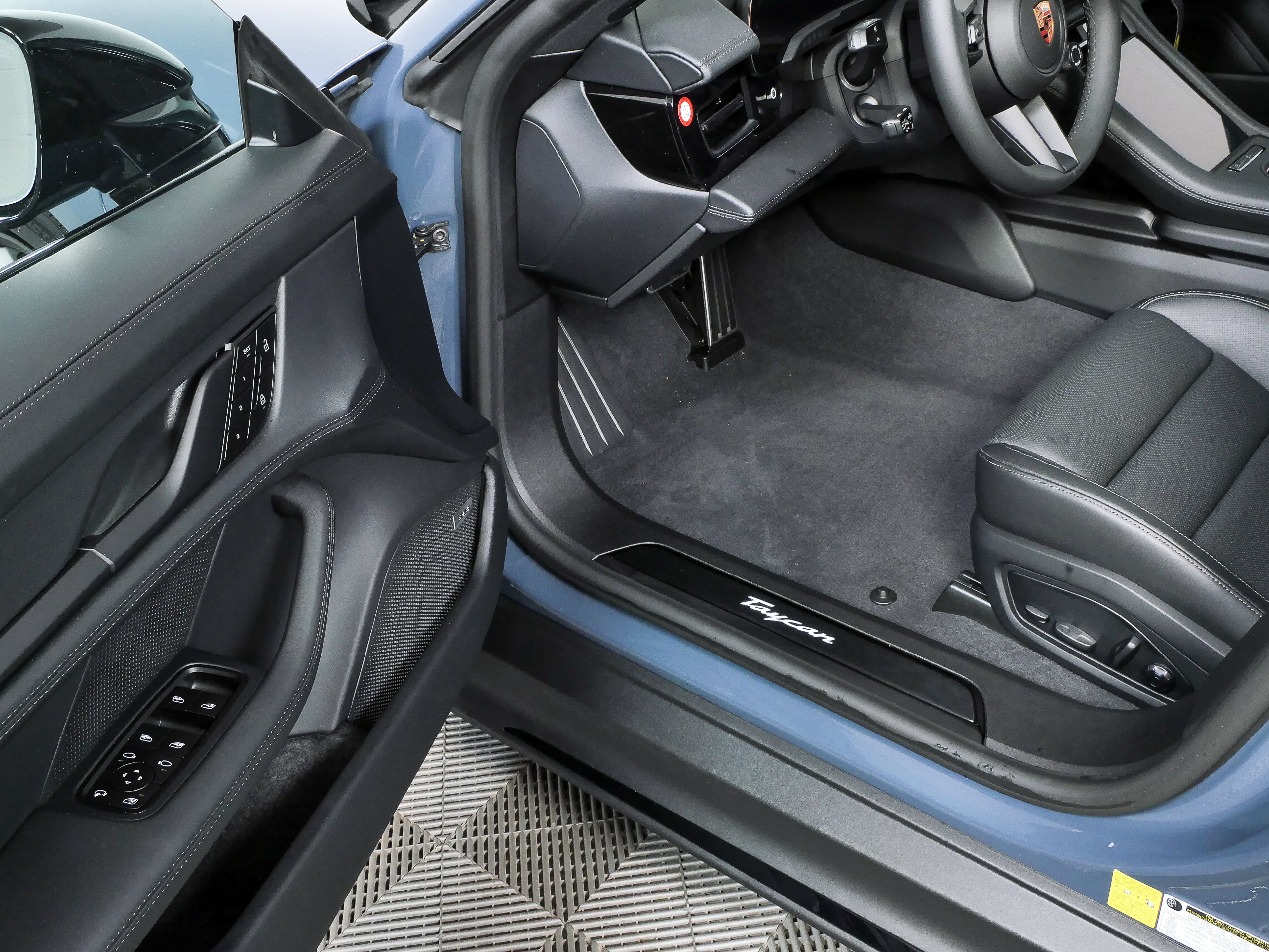 New 2026 Porsche Taycan RWD image 8
