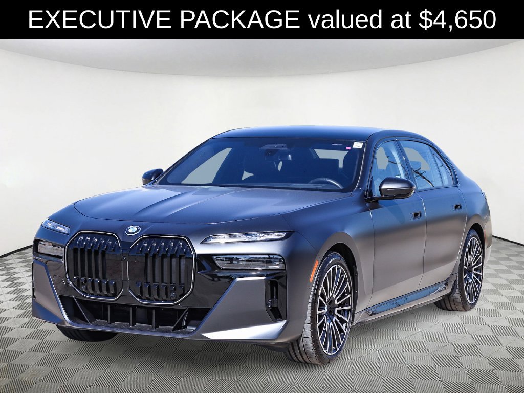 Used 2026 BMW i7 xDrive60 AWD/4WD image 3