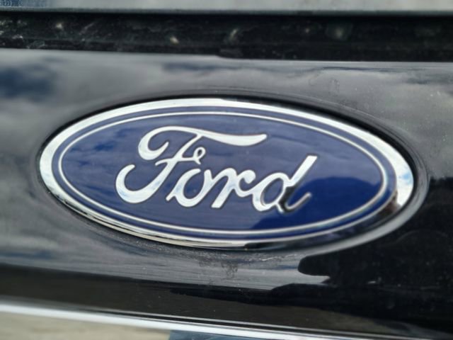 Certified 2022 Ford Explorer XLT w/ Equipment Group 202A image 5