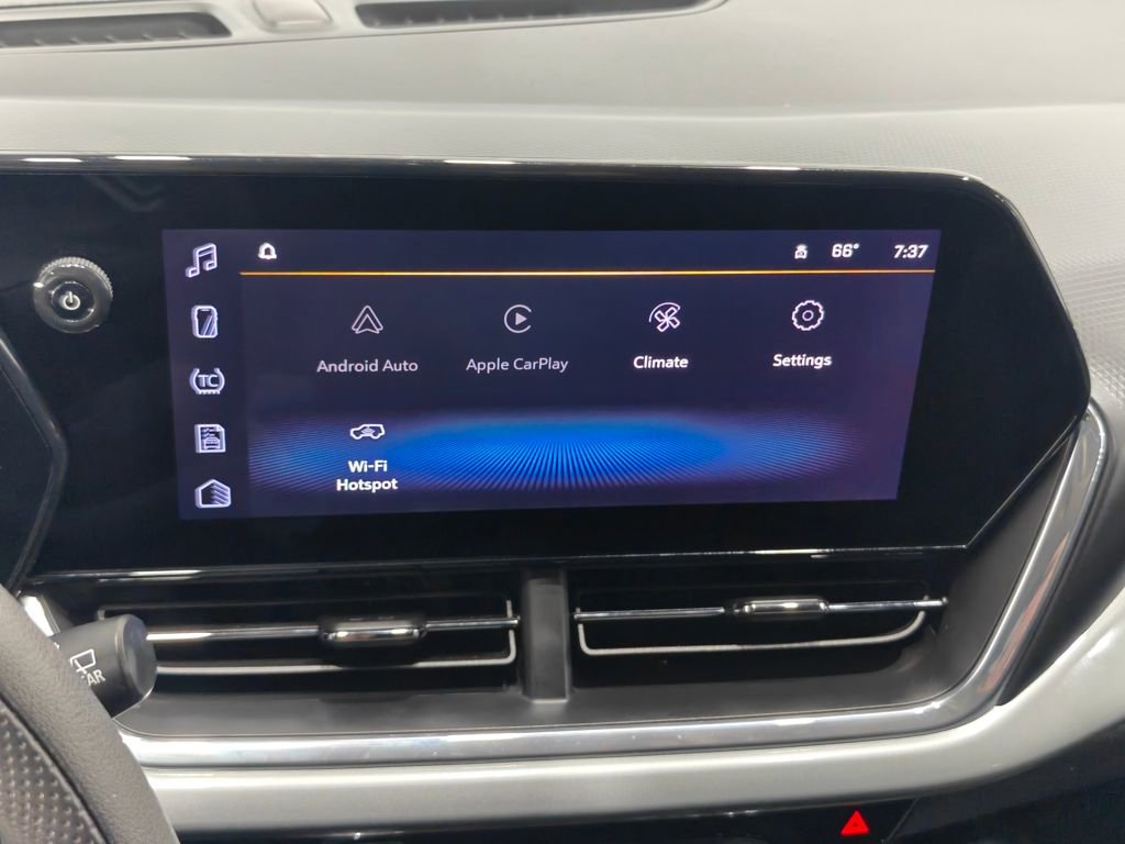 Used 2025 Chevrolet Trax LT image 6