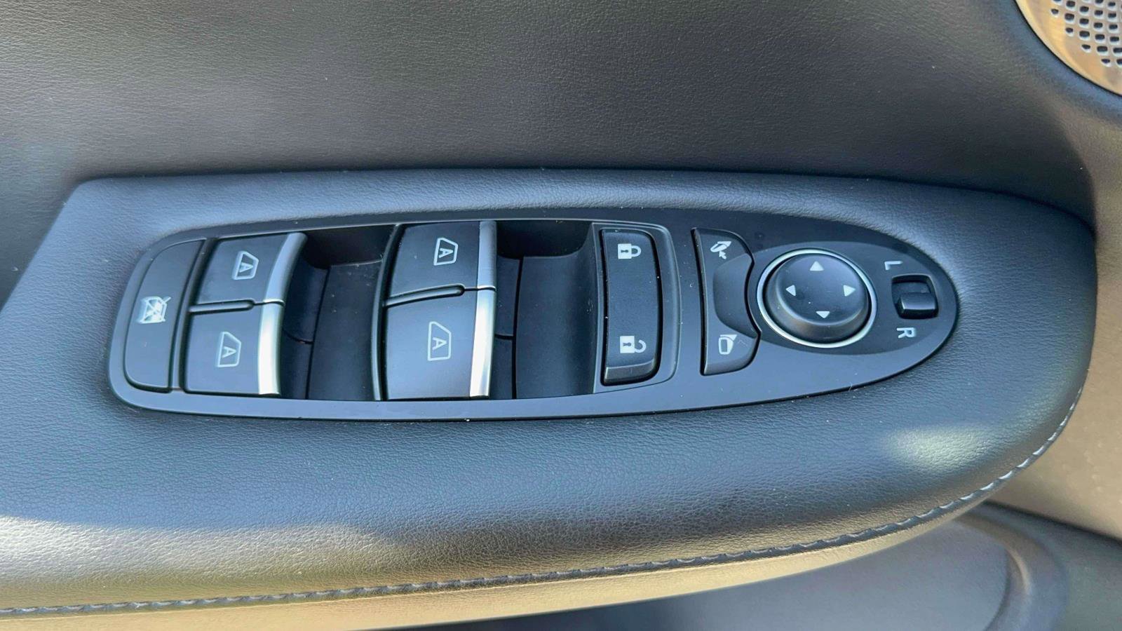 Used 2023 INFINITI QX55 Sensory w/ Lighting Package image 15