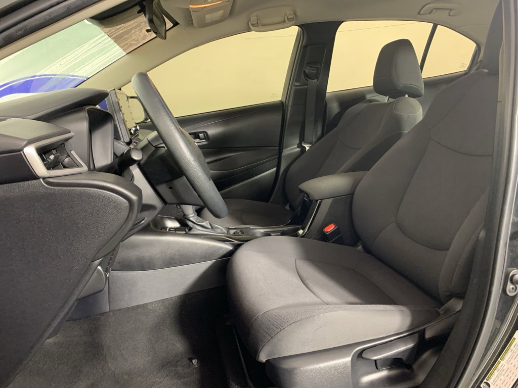 Used 2022 Toyota Corolla LE image 16
