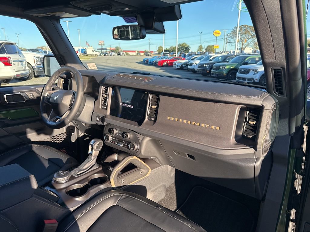 New 2025 Ford Bronco Badlands image 16